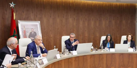 أخنوش يقود أول اجتماع للجنة تتبع تداعيات التوترات بالشرق الأوسط على الاقتصاد الوطني