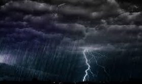 زخات رعدية ورياح قوية اليوم الثلاثاء