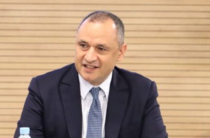 مجلس النواب..مزور يستعرض الجهود الحكومية لدعم المقاولات الصغرى والمتوسطة