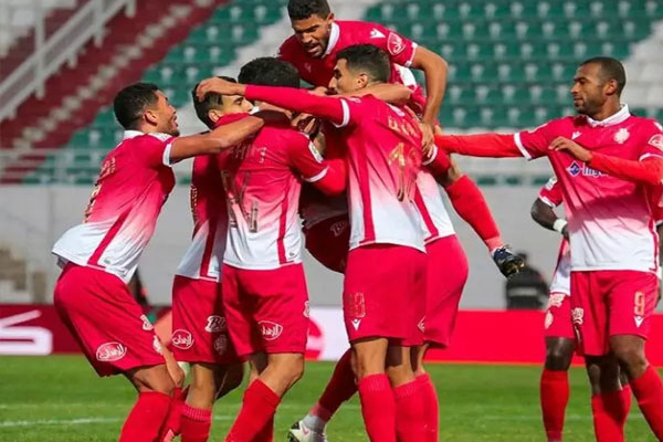 كرة القدم..الوداد البيضاوي يواجه مولودية الجزائر في ربع نهائي دوري أبطال إفريقيا