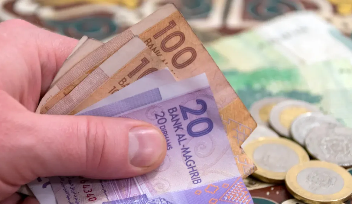 تراجع عجز السيولة البنكية