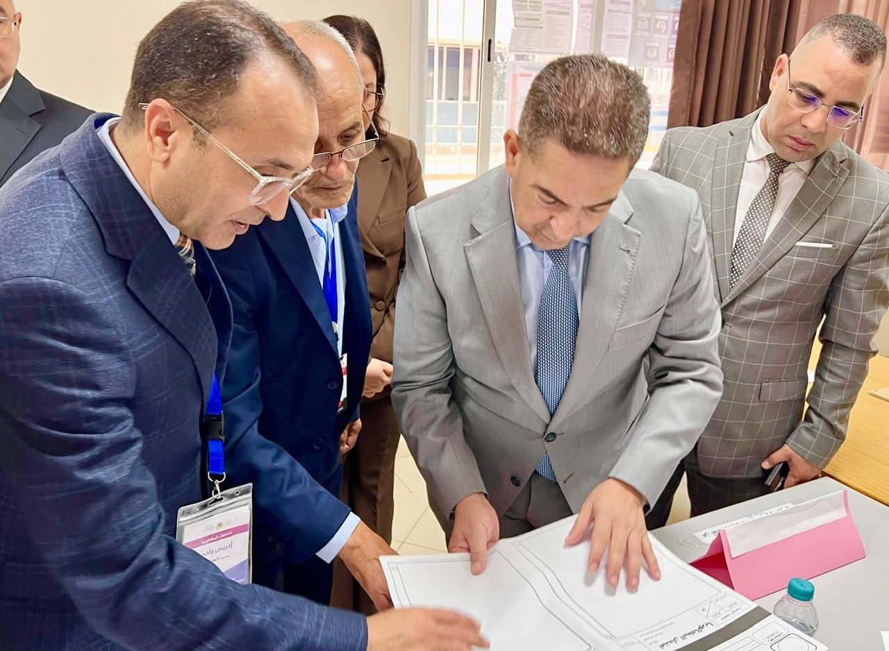 والي جهة سوس ماسة يتفقد سير امتحانات البكالوريا