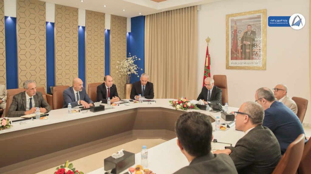 وزير التجهيز والماء السيد نزار بركة..يترأس اجتماعا لاستعراض المشاريع المائية المزمع تنفيذها