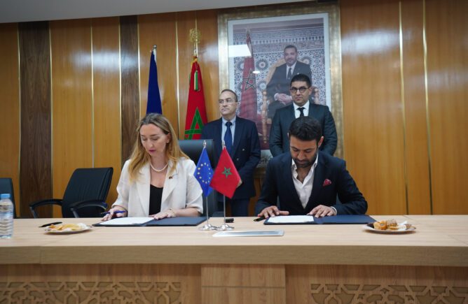 المغرب والاتحاد الأوروبي يوقعان مشاريع لدعم الصناعات الثقافية