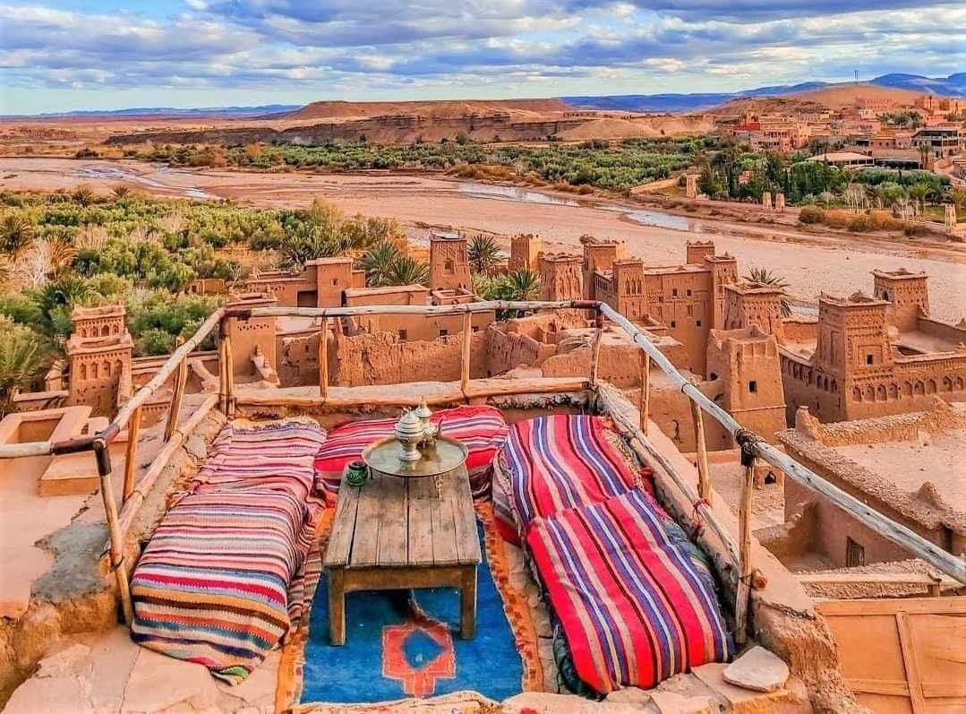 السياحة بالمغرب تسجل ارتفاعاً في عدد الوافدين والمداخيل