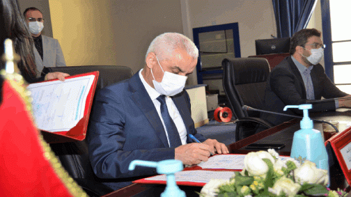 آيت الطالب.. يوقع اتفاقية إطار للشراكة لتأهيل القطاع الصحي بعمالة إنزكان أيت ملول
