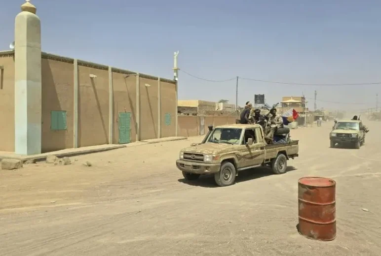 مالي بعد مقتل وزير الدفاع…ترقب وصمت القيادة