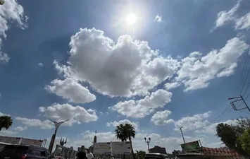 طقس حار نسبيًا بالمملكة اليوم السبت