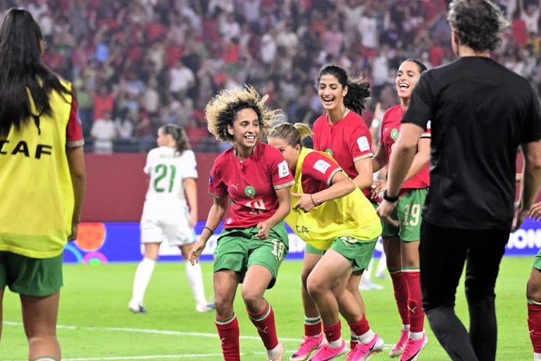 مواجهة حاسمة بين المغرب والكاميرون
