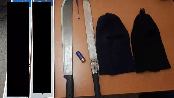 العيون :إطلاق رصاصات تحذيرية لتوقيف خمسة أشخاص حاولوا تعريض عناصر الشرطة للخطر.