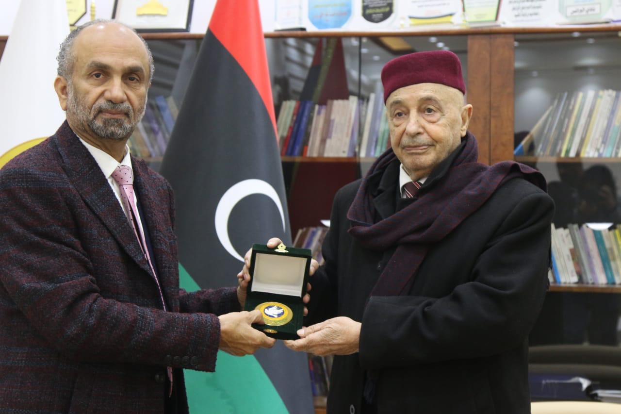 ليبيا|المجلس العالمي للتسامح والسلام.. التوقيع على اتفاقية فتح مكتب تمثيلي بمميزات دبلوماسية 