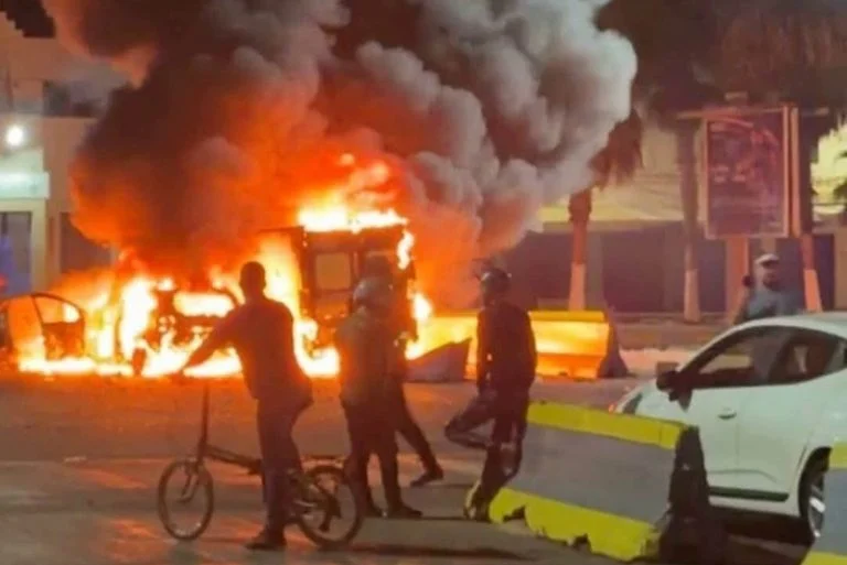 أعمال شغب بمحاولة اقتحام معبر بني أنصار