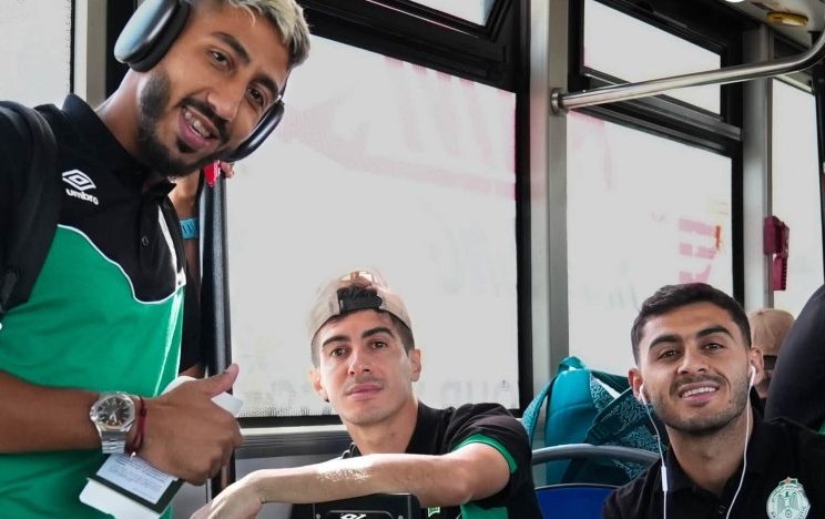 الرجاء يشد الرحال إلى نيجيريا