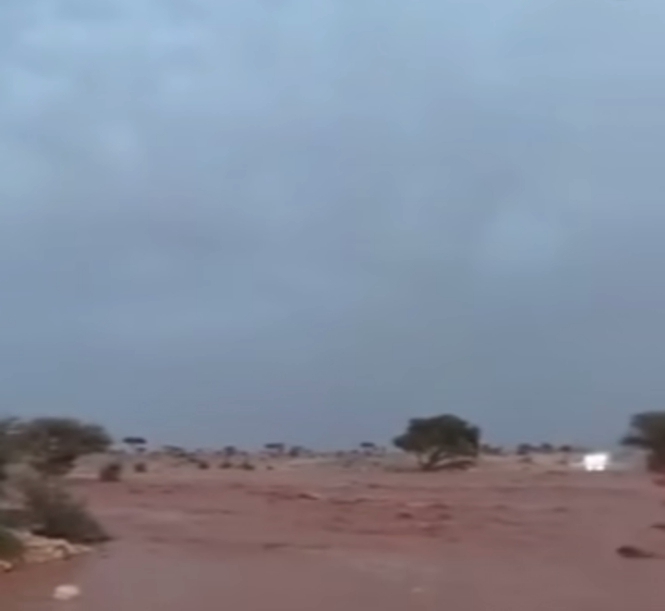 أمطار أسا الزاك تنعش آمال الساكنة بعد موجة الحر.. وواد سكدت يستعيد حمولته