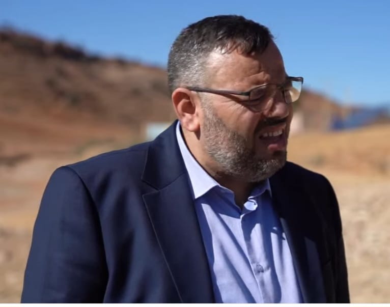 سيدي افني … رشيد تيسگمين يكشف حقيقة الانسحاب من الاحرار والانتقال الى حزب الاستقلال …