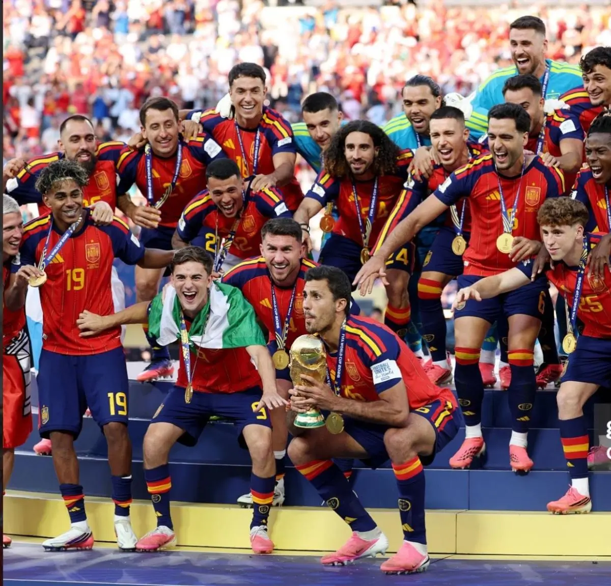 مكافآت قياسية للاعبي إسبانيا بعد التتويج بمونديال 2026