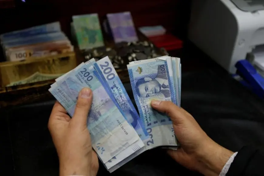 الدرهم يرتفع أمام الدولار والأورو