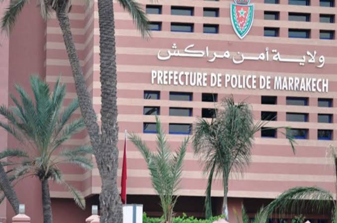 توقيف مشتبه فيه بمراكش بعد ابتزاز سائحين أجنبيين وممارسة الإرشاد السياحي بدون ترخيص