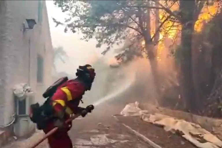 إسبانيا تعلن حالة طوارئ بسبب حرائق مدريد