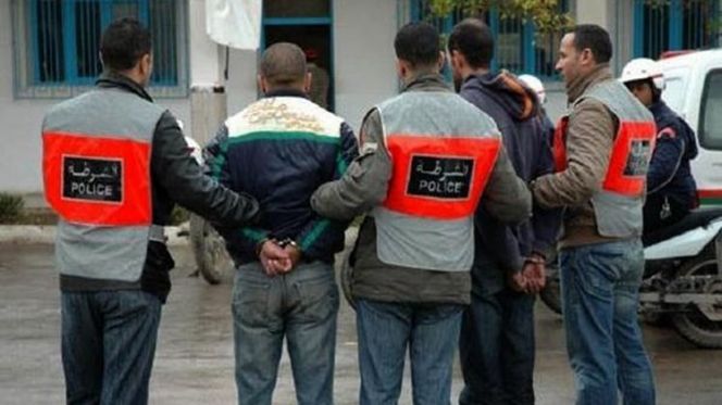 الدار البيضاء .. توقيف أشخاص ظهروا في شريط فيديو يتضمن محتوى عنيفا زائفا يمس بالشعور بالأمن