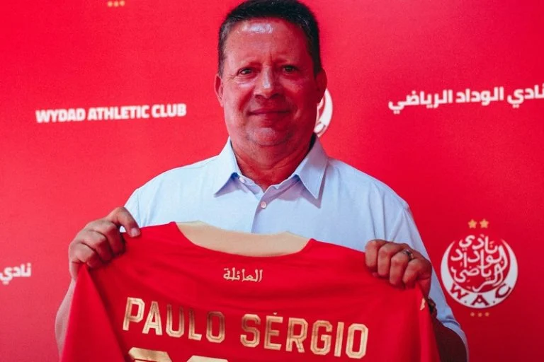 الوداد ينهي ارتباطه بباولو سيرجيو