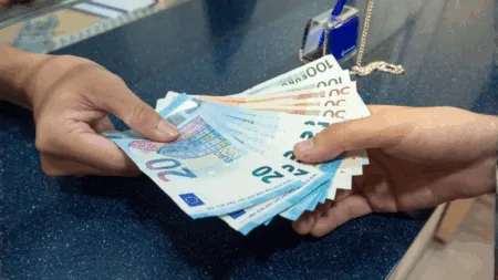 تحويلات المغاربة بالخارج تتجاوز 50 مليار درهم