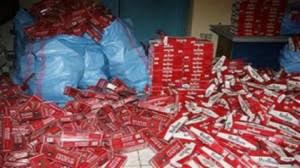 توقيف شخص بالعيون بحوزته 100 كلغ من الشيرا و45 كلغ من الكيف و 1200 غرام من التبغ المهرب.