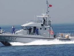 توقيف قارب بسواحل اخفنير وعلى متنه 26 مرشحا للهجرة السرية.