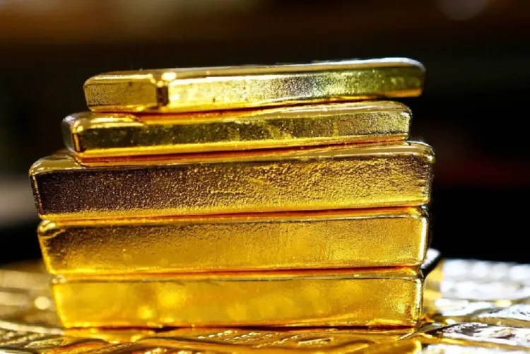 الذهب يتراجع ترقباً لقرار الفائدة الأمريكية